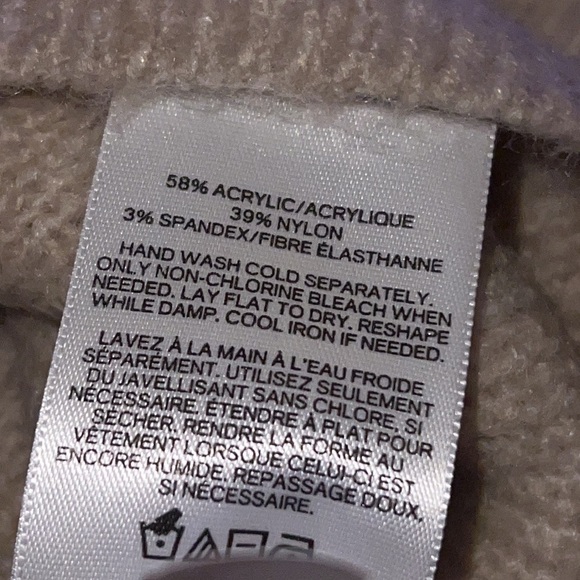 Express tan relaxed fussy long sleeves sweater Sz XS - Picture 8 of 8